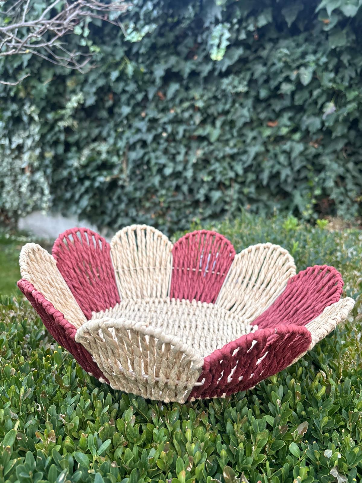 Plateau décoratif vintage en fer et papier torsadé